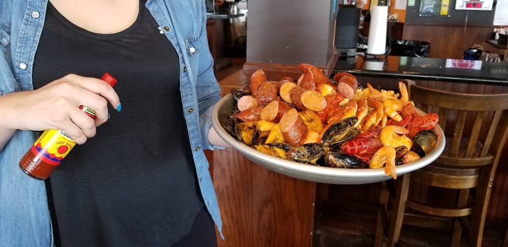 Waffle House | meal takeaway | 6797 Commonwealth Ave, Jacksonville, FL 32254, USA | 9043789401 OR +1 904-378-9401