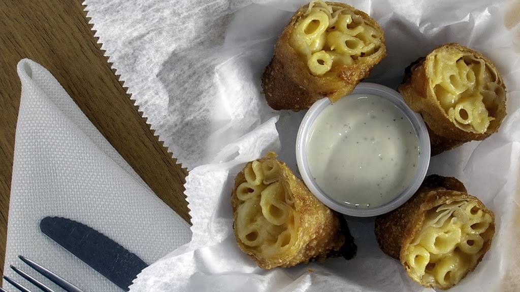 Munchies”R”Us | restaurant | 8982 Cincinnati Columbus Rd, West Chester Township, OH 45069, USA | 5138573210 OR +1 513-857-3210