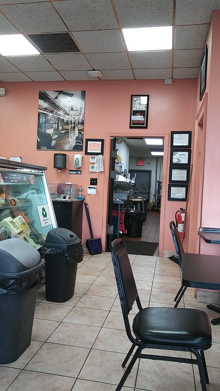 Oven Lovin Heroes & Pizza | restaurant | 971-C Main St, Holbrook, NY 11741, USA | 6319814024 OR +1 631-981-4024