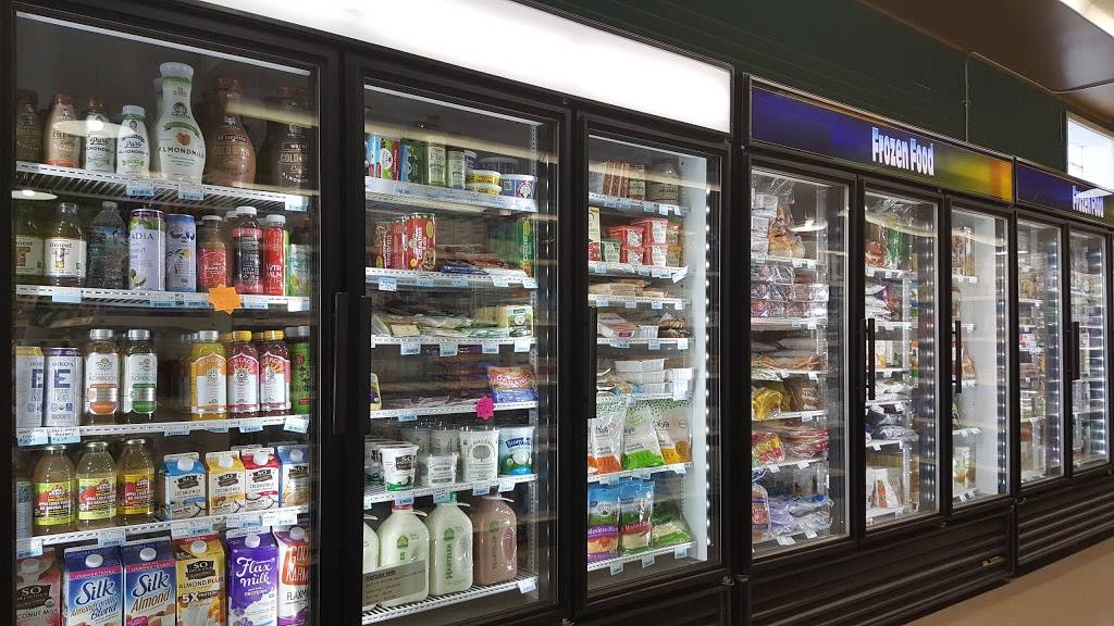 Berrys Natural Food Market | cafe | 4405 Mahoning Ave, Youngstown, OH 44515, USA | 3309531647 OR +1 330-953-1647