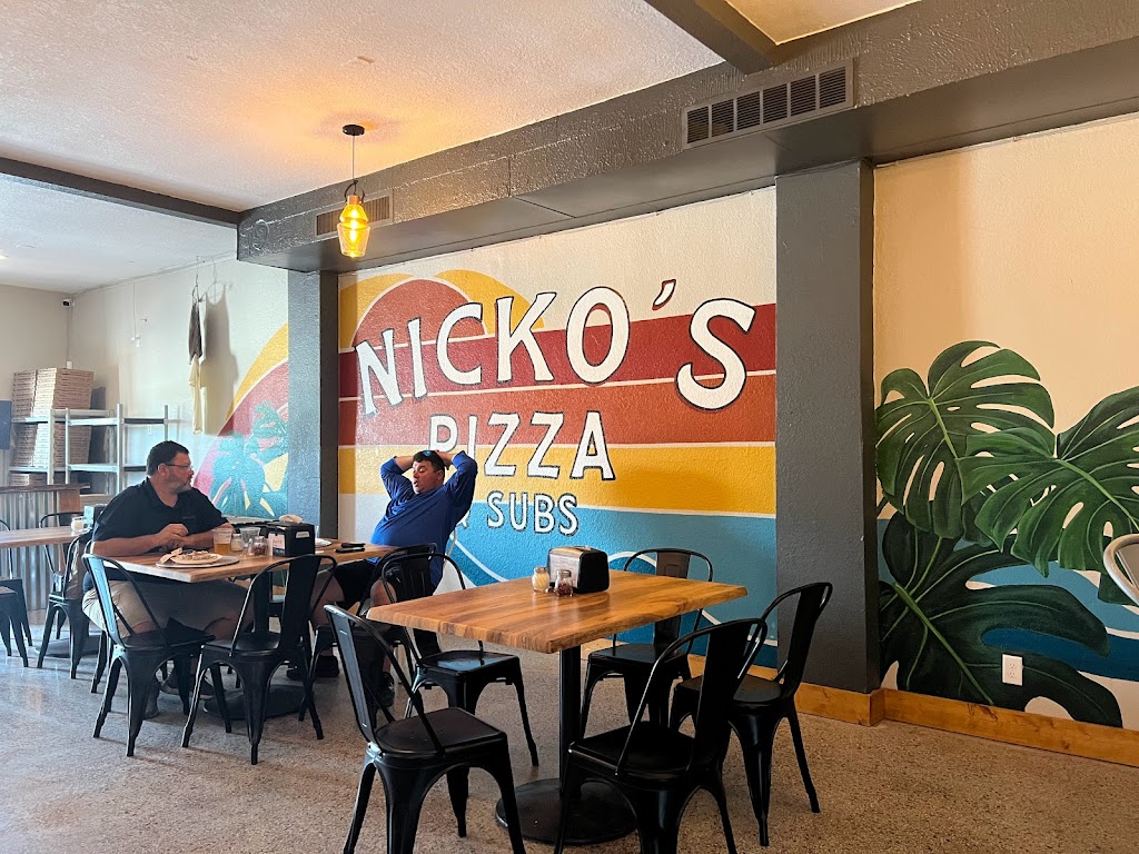 Nickos Pizza and Subs | restaurant | 1239 4th St S, St. Petersburg, FL 33701, USA | 7274161200 OR +1 727-416-1200