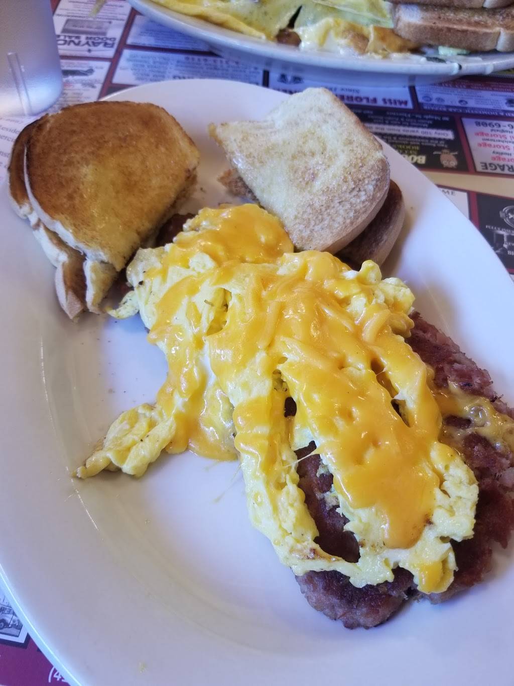 Miss Florence Diner | restaurant | 99 Main St, Florence, MA 01062, USA | 4135843137 OR +1 413-584-3137