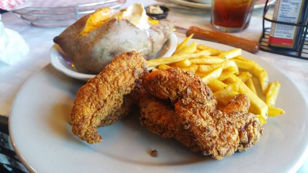 Mannys Original Chophouse- Haines City | restaurant | 35496 US-27, Haines City, FL 33844, USA | 8634223910 OR +1 863-422-3910