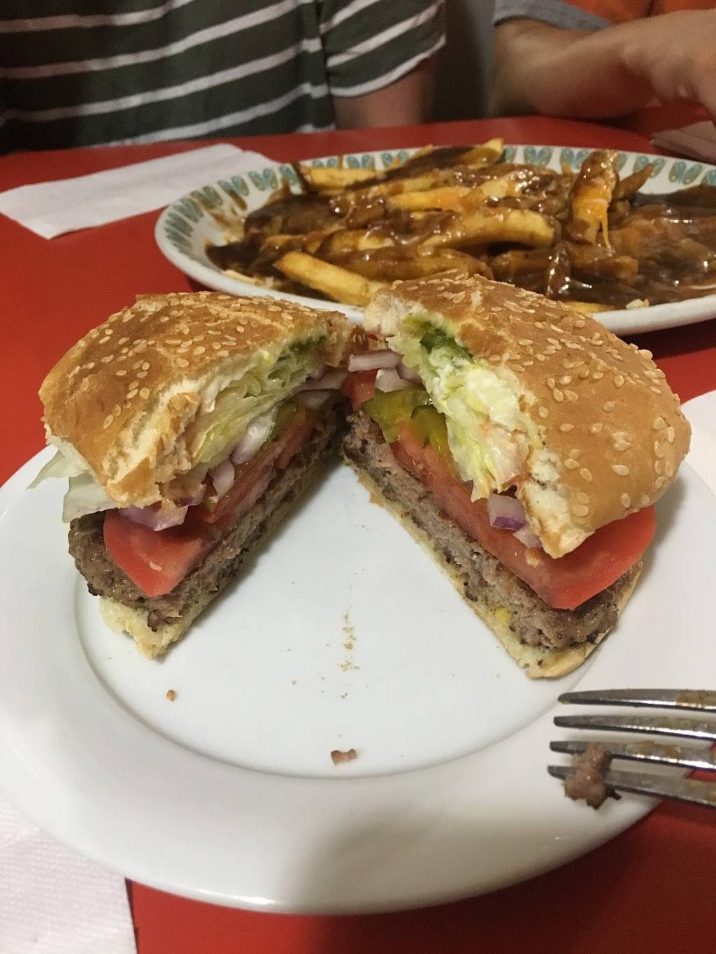 Duffys Restaurant | restaurant | 399 Dawes Rd, East York, ON M4B 2E6, Canada | 4162850612 OR +1 416-285-0612