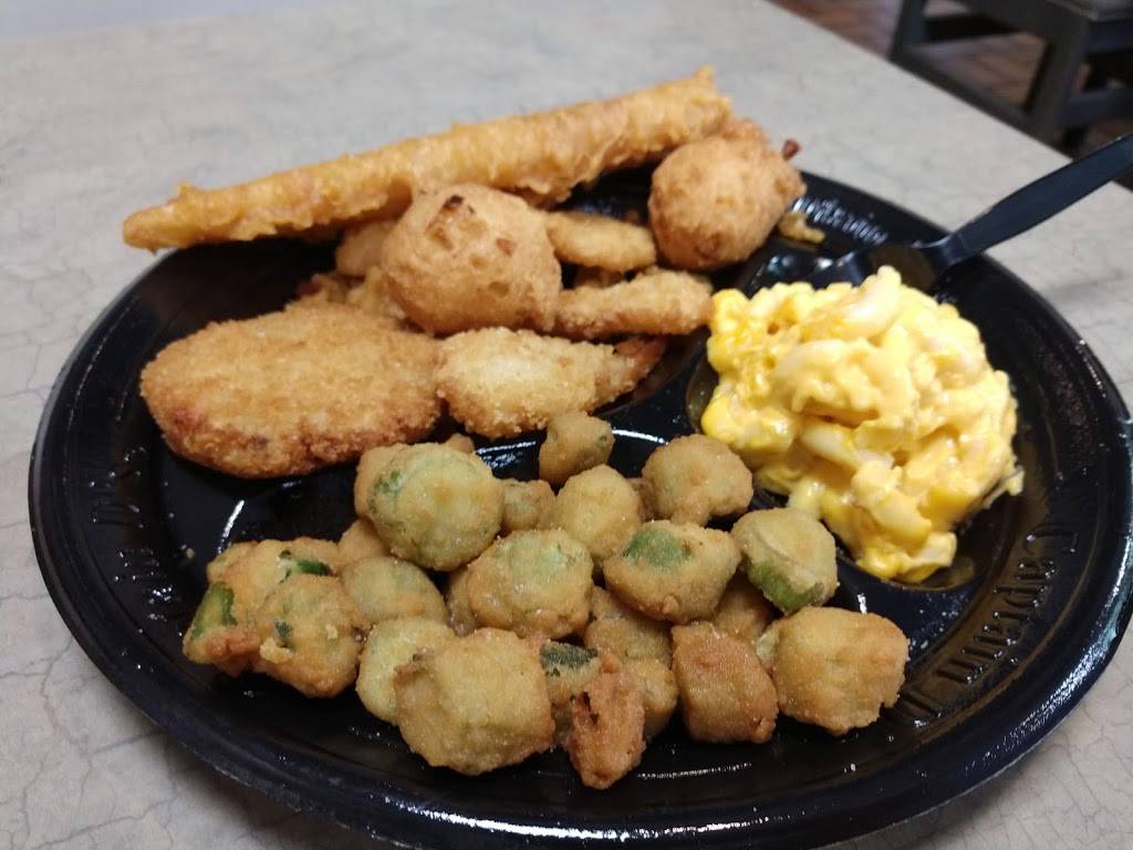 Captain Ds | restaurant | 800 S Eisenhower Dr, Beckley, WV 25801, USA | 3042554636 OR +1 304-255-4636