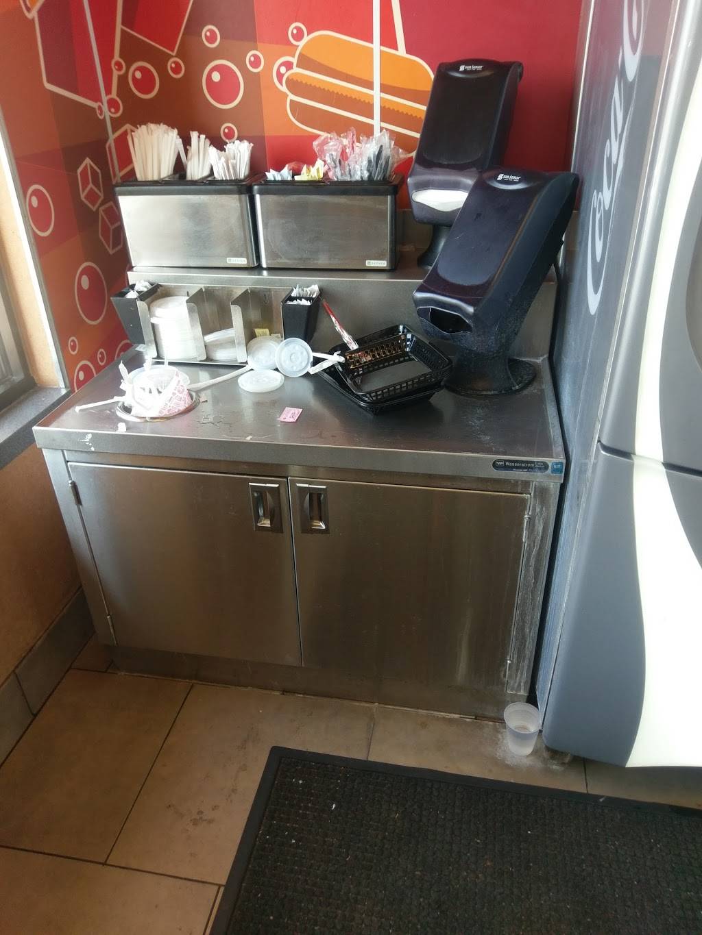 Jack in the Box | restaurant | 4950 E Ray Rd, Phoenix, AZ 85044, USA | 4804969168 OR +1 480-496-9168