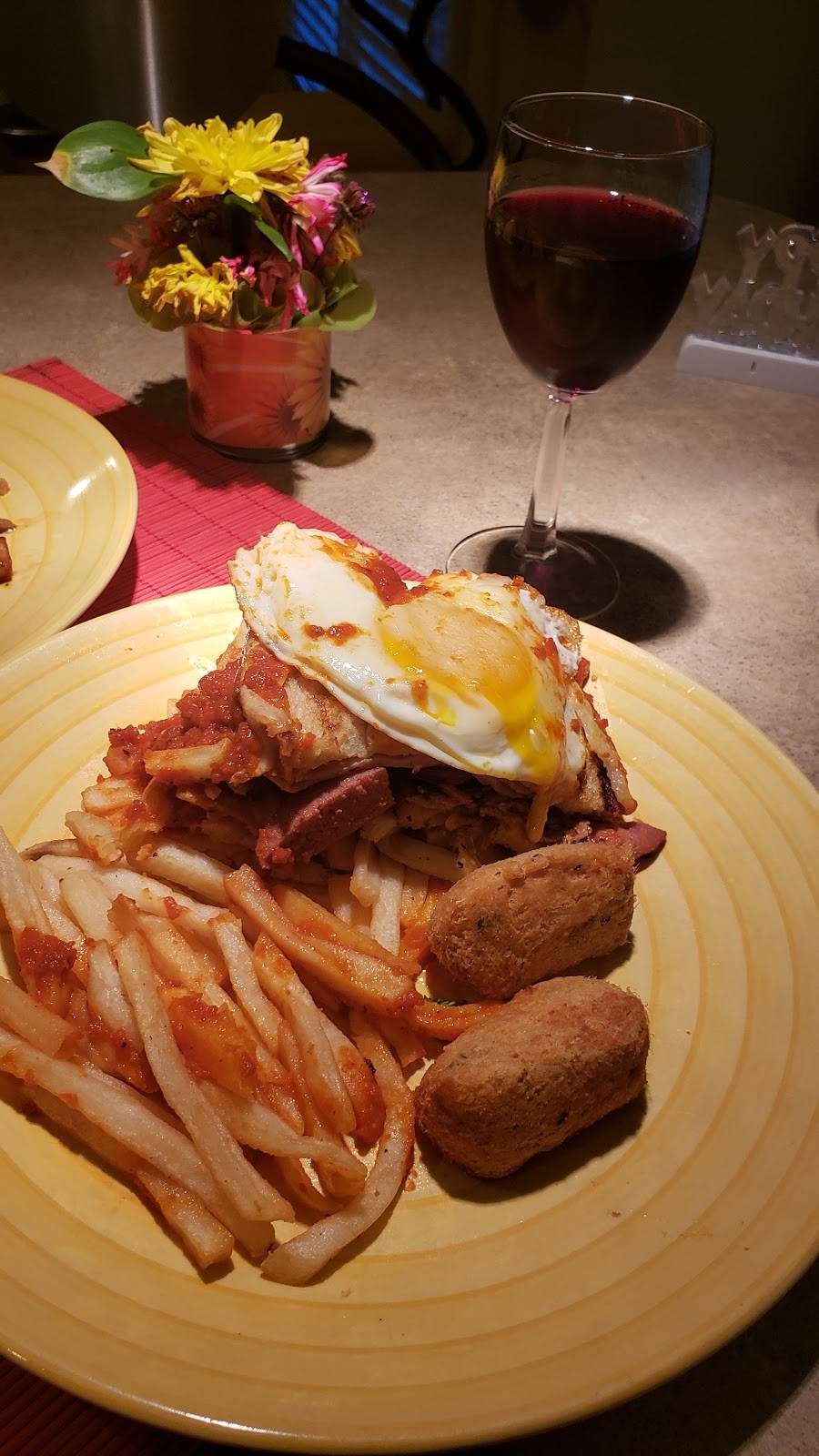 Little Portugal | restaurant | 736 N Main St, Fuquay-Varina, NC 27526, USA | 9195867144 OR +1 919-586-7144