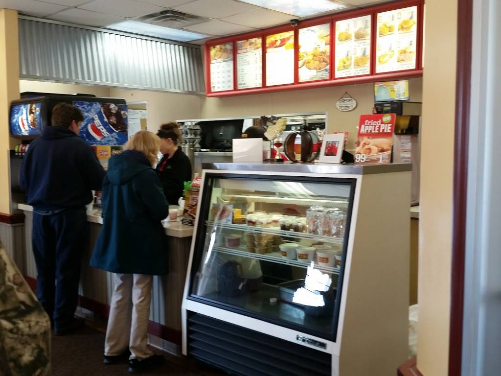 Lees Famous Recipe Chicken - Piqua | restaurant | 102 S Sunset Dr, Piqua, OH 45356, USA | 9377781220 OR +1 937-778-1220