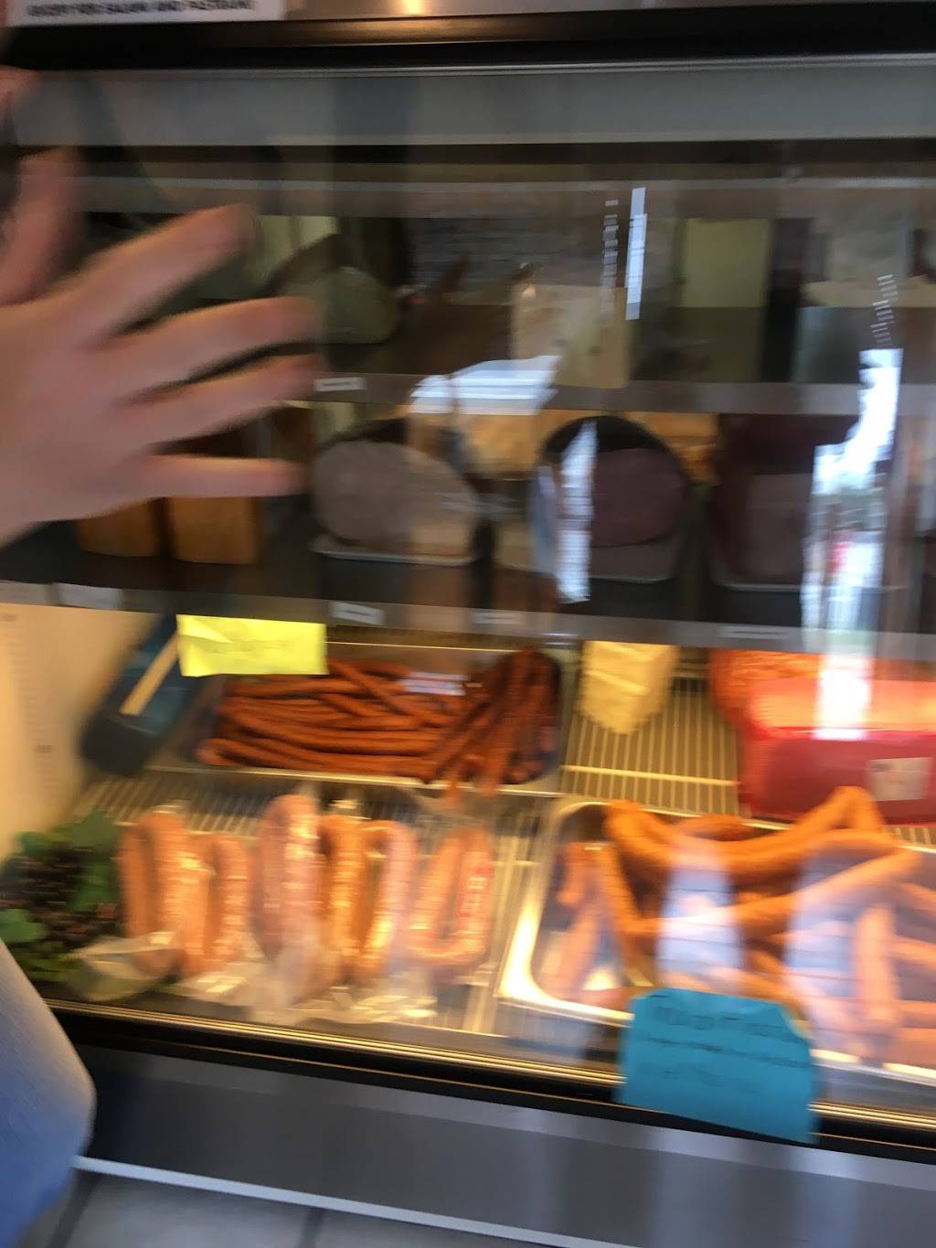 SMOKE BBQ | restaurant | 4 Alden Ave, Enfield, CT 06082, USA | 4136861874 OR +1 413-686-1874