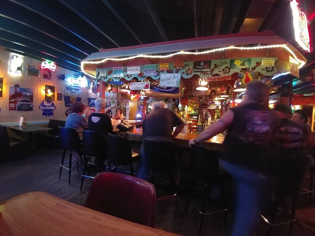 Froggys | restaurant | 3620 Stringfellow Rd, St James City, FL 33956, USA | 2392833773 OR +1 239-283-3773