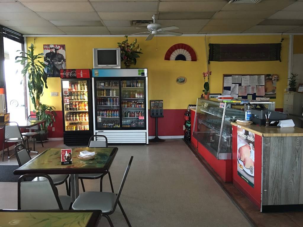 Donut Junction | restaurant | 130 1st St E, Humble, TX 77338, USA | 2814460019 OR +1 281-446-0019