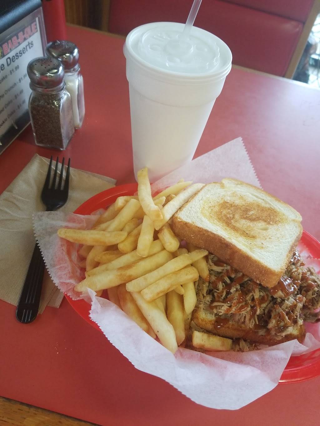 Bradleys Real Pit Barbecue | restaurant | 1955 Sigman Rd NW #101, Conyers, GA 30012, USA | 7704835544 OR +1 770-483-5544
