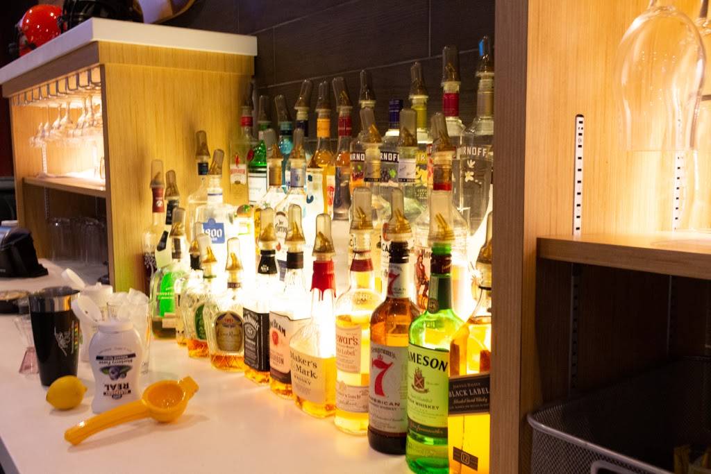 Buffalo Wings & Rings | restaurant | 989 E Ash St, Piqua, OH 45356, USA | 9377739464 OR +1 937-773-9464