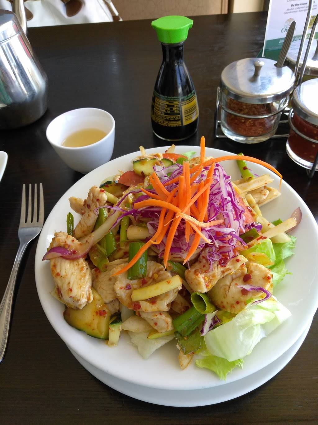 Siam Chan | restaurant | 12470 Venice Blvd, Los Angeles, CA 90066, USA | 3109157408 OR +1 310-915-7408