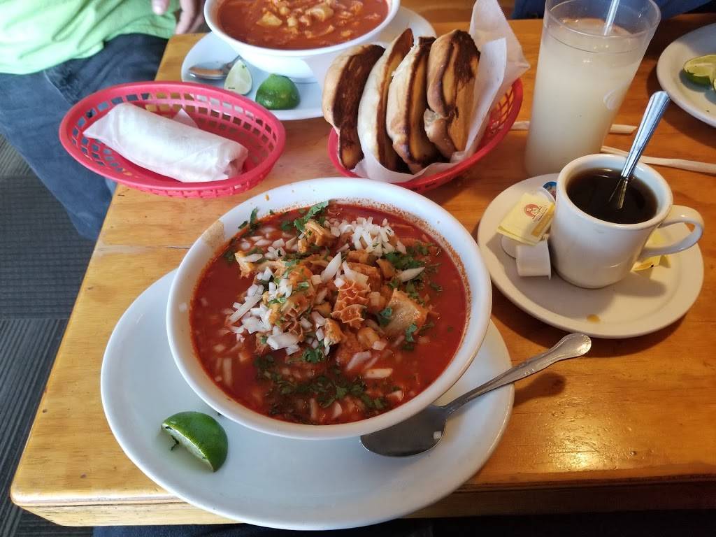 El Valle Mexican Restaurant | restaurant | 2925 W 38th Ave, Denver, CO 80211, USA | 3039756456 OR +1 303-975-6456