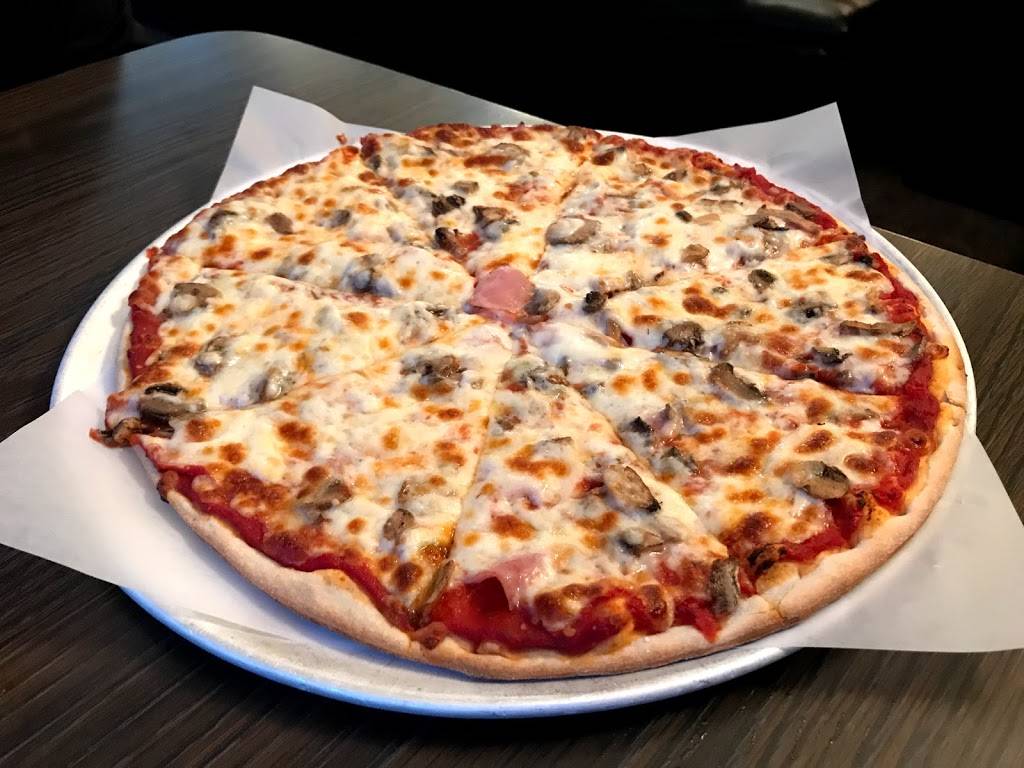 A & A Pagliais Pizza | restaurant | 302 E Bloomington St, Iowa City, IA 52245, USA | 3193515073 OR +1 319-351-5073