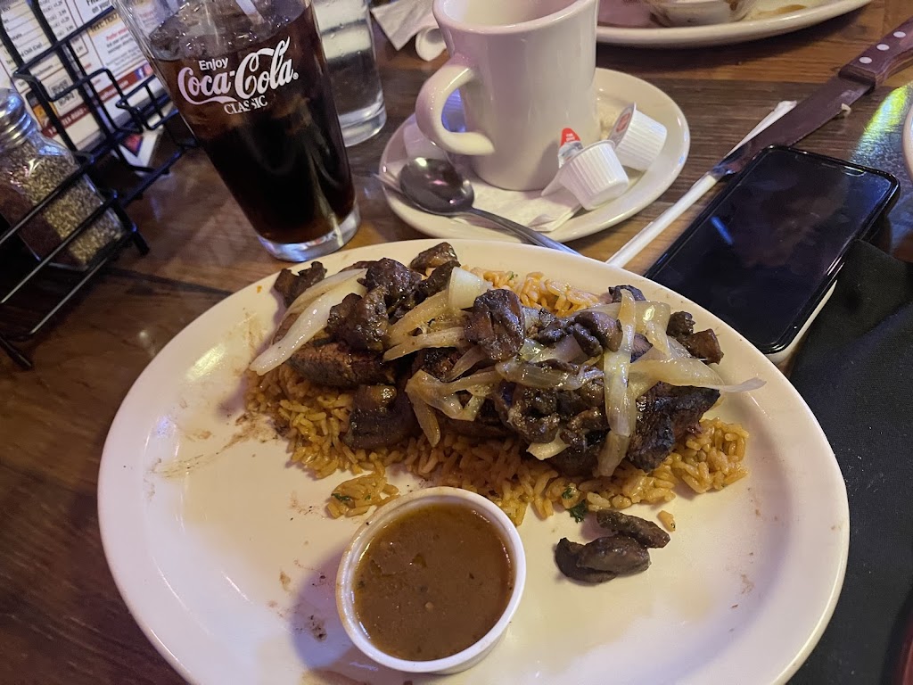 Texas Roadhouse | restaurant | 1489 W Broadwick Pl, Oak Creek, WI 53154, USA | 4146762022 OR +1 414-676-2022