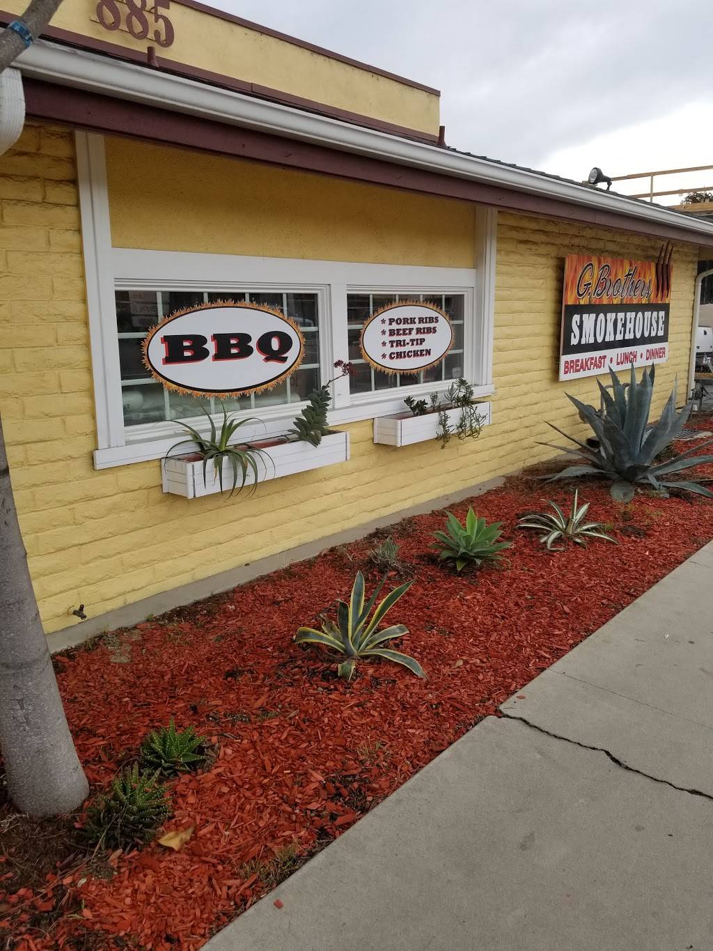 G-Brothers Smokehouse | restaurant | 885 Foothill Blvd, San Luis Obispo, CA 93405, USA | 8055446465 OR +1 805-544-6465