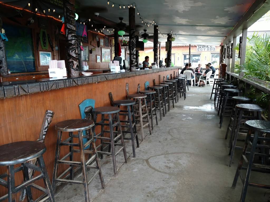 Tiki Bar | restaurant | 85 Charles St, Solomons, MD 20688, USA | 4103264075 OR +1 410-326-4075