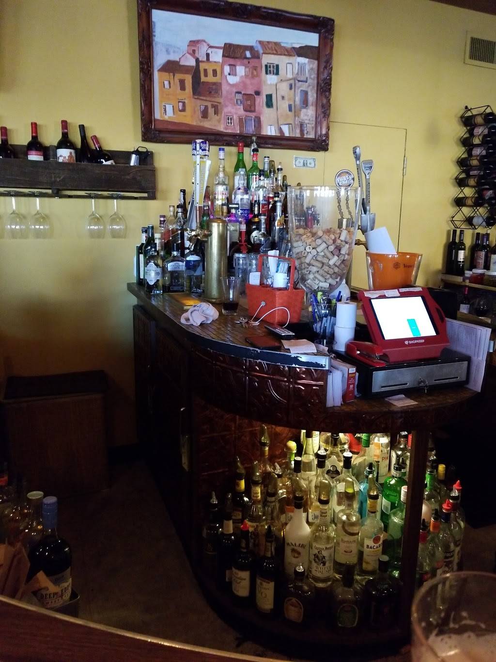 Gigis | restaurant | 981 Kenmore Ave, Buffalo, NY 14217, USA | 7168778788 OR +1 716-877-8788