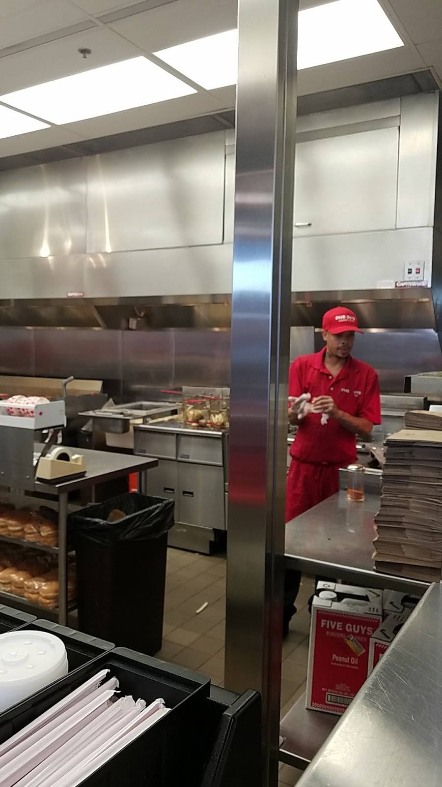 Five Guys | meal takeaway | 40 Main St Suite 110, Vista, CA 92083, USA | 7606432356 OR +1 760-643-2356