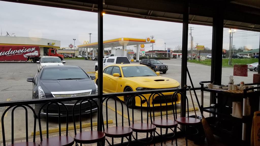 Waffle House | meal takeaway | 1507 US Hwy 72 E, Athens, AL 35611, USA | 2562323068 OR +1 256-232-3068