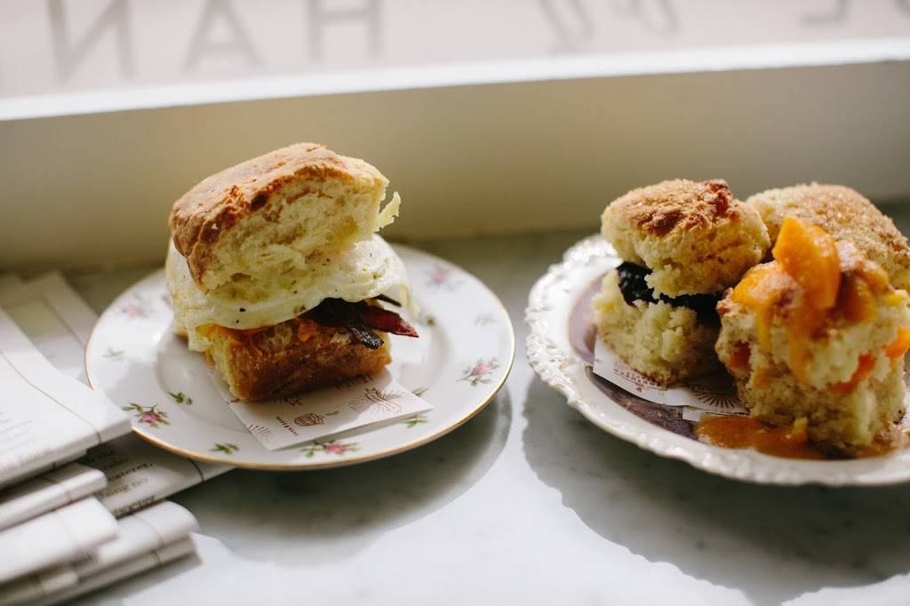 Callies Hot Little Biscuit | bakery | 1004 Virginia Ave NE, Atlanta, GA 30306, USA | 4043308285 OR +1 404-330-8285