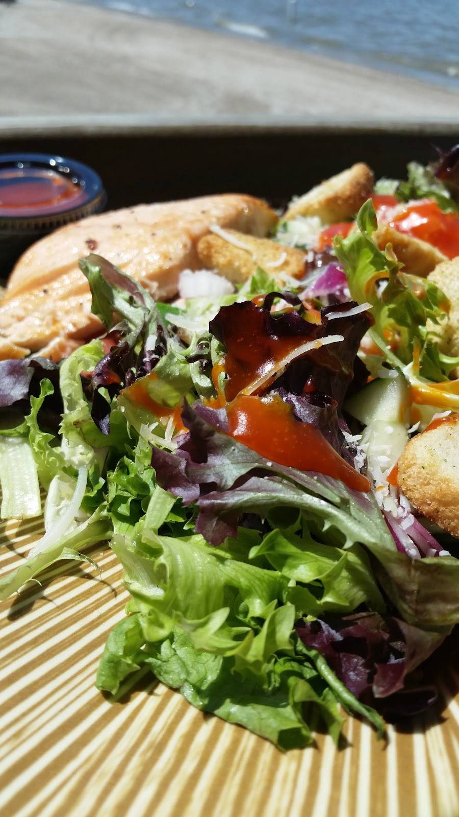 Docks Beach House Restaurant | restaurant | 252 W Lakeshore Dr, Port Clinton, OH 43452, USA | 4197326609 OR +1 419-732-6609