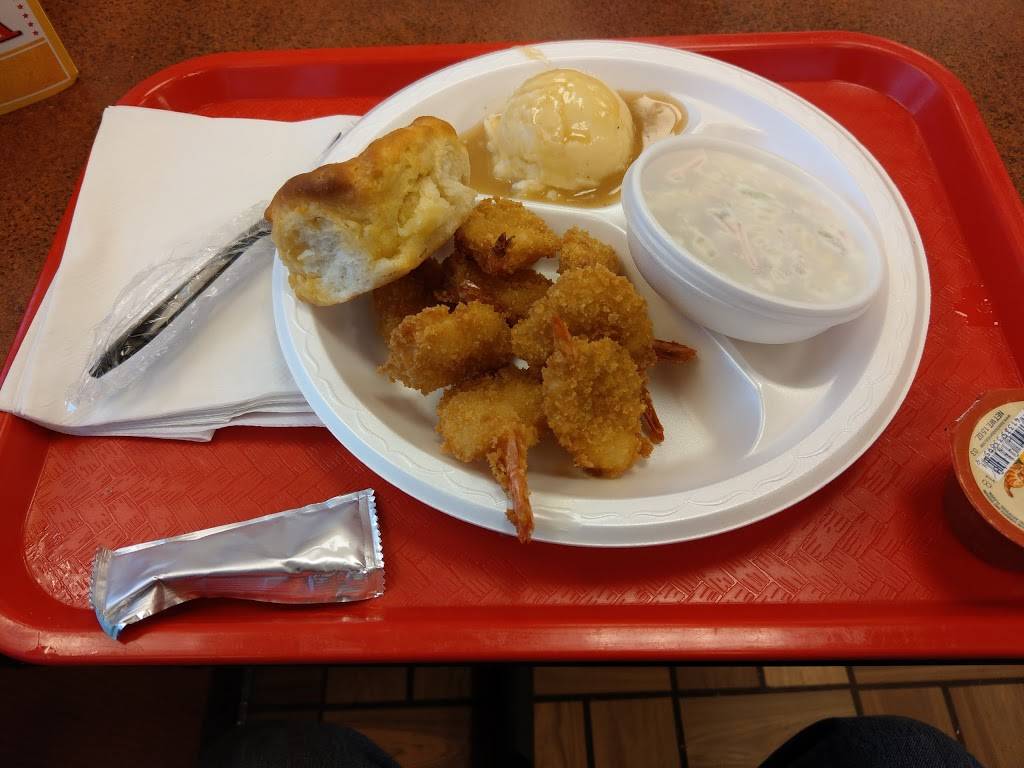 Lees Famous Recipe Chicken | restaurant | 6221 Vernon Ave, University City, MO 63130, USA | 3147216131 OR +1 314-721-6131