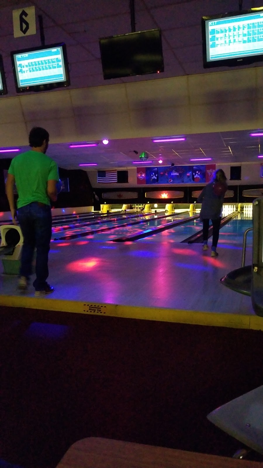 Hot Stuff Pizza & Rose City Lanes | meal takeaway | 127 E 3rd St, Lovell, WY 82431, USA | 3075482888 OR +1 307-548-2888