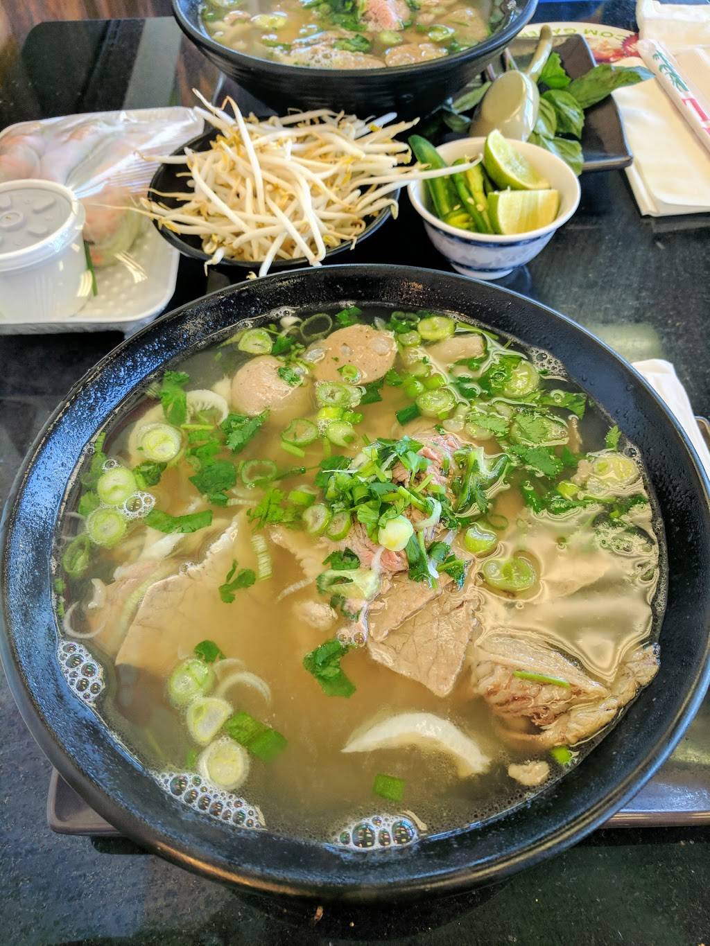 BMC PHO | restaurant | 1104 S Hacienda Blvd, Hacienda Heights, CA 91745, USA | 6263303765 OR +1 626-330-3765