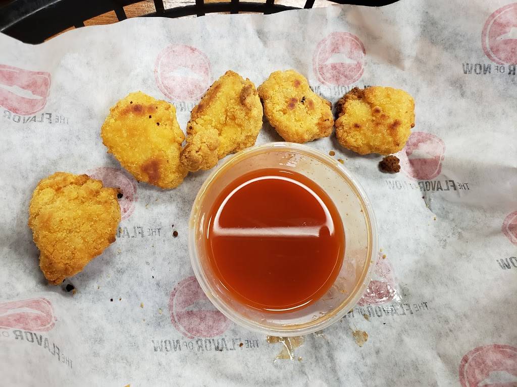 Pizza Hut | restaurant | 3227 S White Rd, San Jose, CA 95148, USA | 4082385176 OR +1 408-238-5176