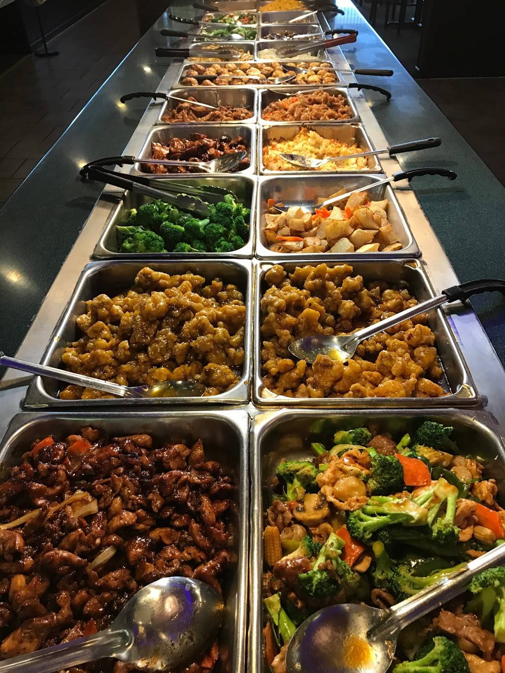Grand Buffet | restaurant | 391 W Eads Pkwy, Lawrenceburg, IN 47025, USA | 8125379598 OR +1 812-537-9598
