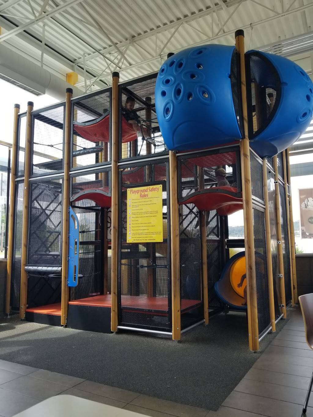 McDonalds | cafe | 5260 Millertown Pike, Knoxville, TN 37918, USA | 8655229500 OR +1 865-522-9500