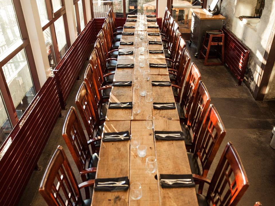 Restaurant Bâtiment B | restaurant | 940 Place Ile des Moulins, Terrebonne, QC J6W 4N7, Canada | 4509643939 OR +1 450-964-3939