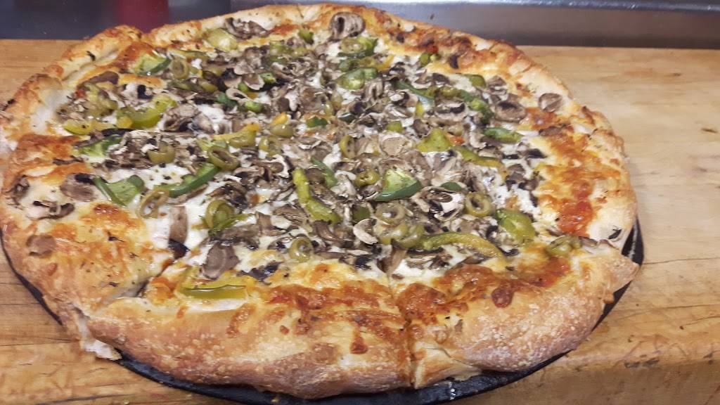 Freshman Pizza | restaurant | 6601 Fourth Line Rd, North Gower, ON K0A 2T0, Canada | 6134894242 OR +1 613-489-4242