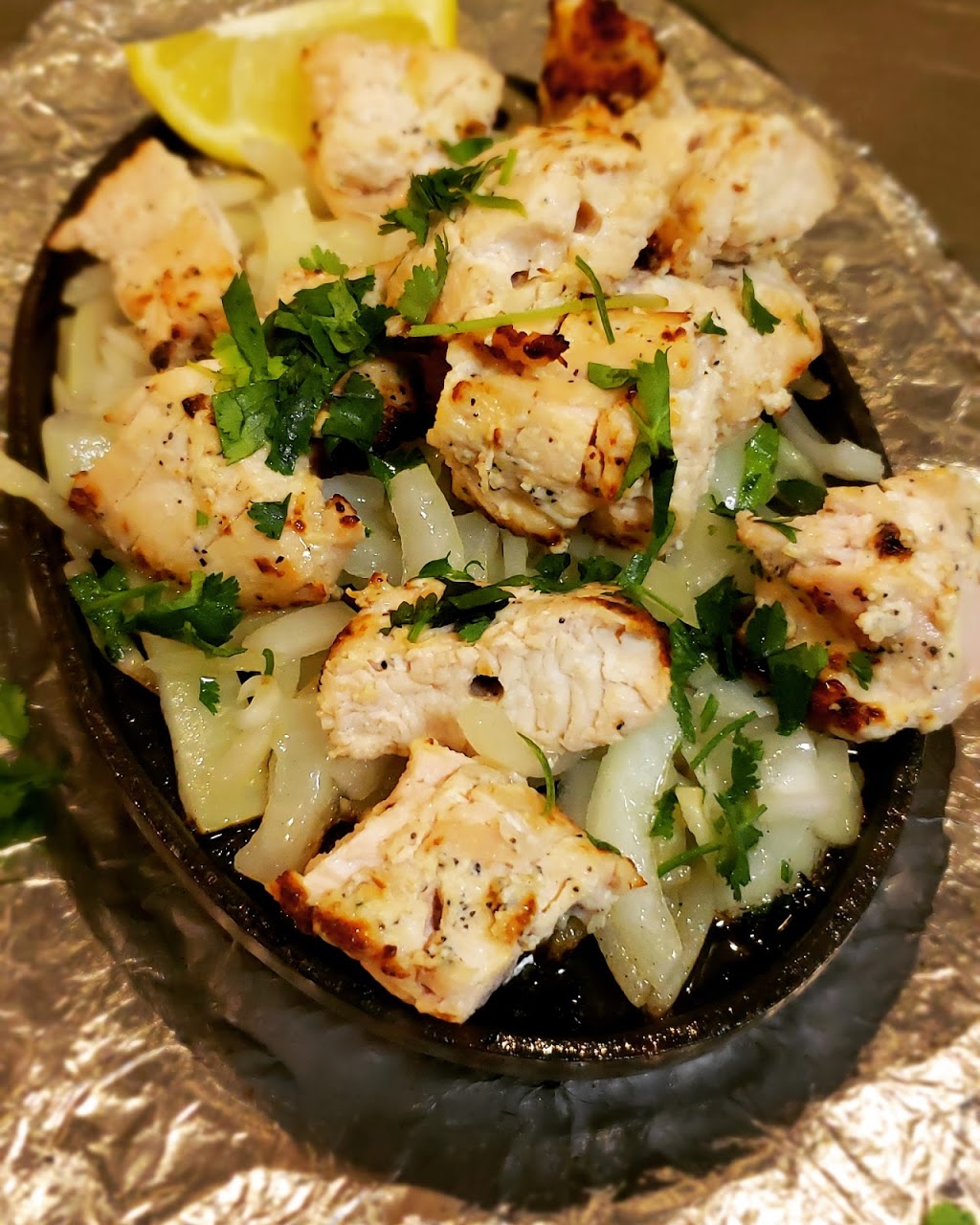 Royal Indian Grill | restaurant | 3223 N Clark St, Chicago, IL 60657, USA | 7734778000 OR +1 773-477-8000