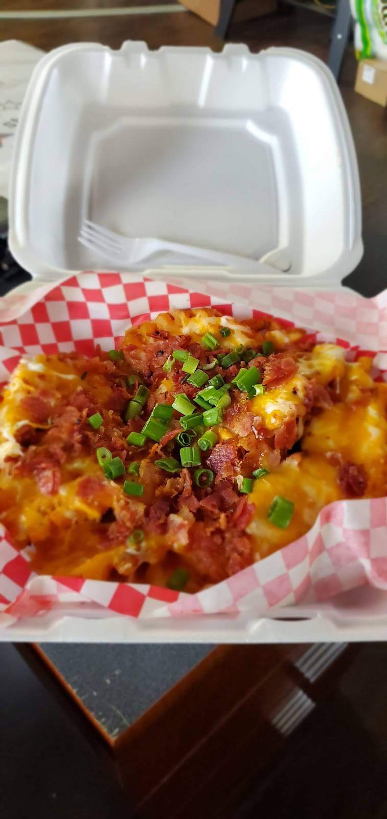 St. Bernard Pub | restaurant | 4537 Vine St, Cincinnati, OH 45217, USA | 5133766122 OR +1 513-376-6122