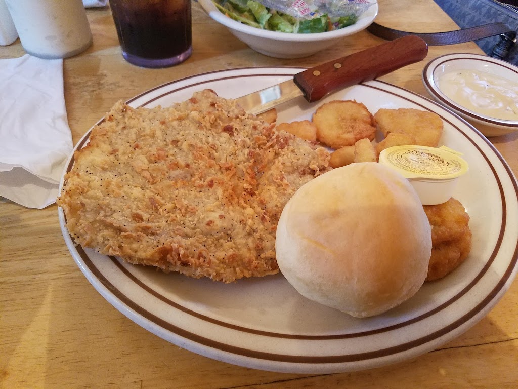 Oaks Steak House & Gifts | restaurant | 2204 S Park Dr, Broken Bow, OK 74728, USA | 5805845266 OR +1 580-584-5266