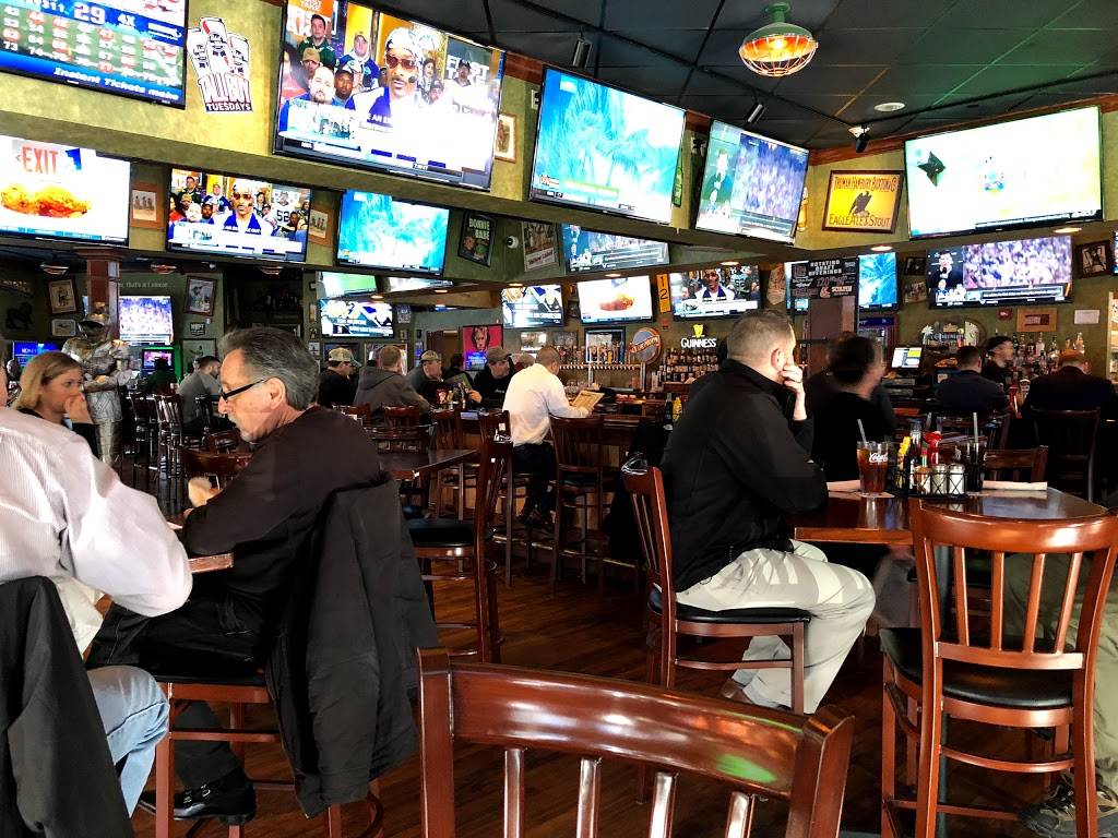 Tilted Kilt | restaurant | 3936, 15 Middlesex Turnpike, Billerica, MA 01821, USA | 9786635458 OR +1 978-663-5458