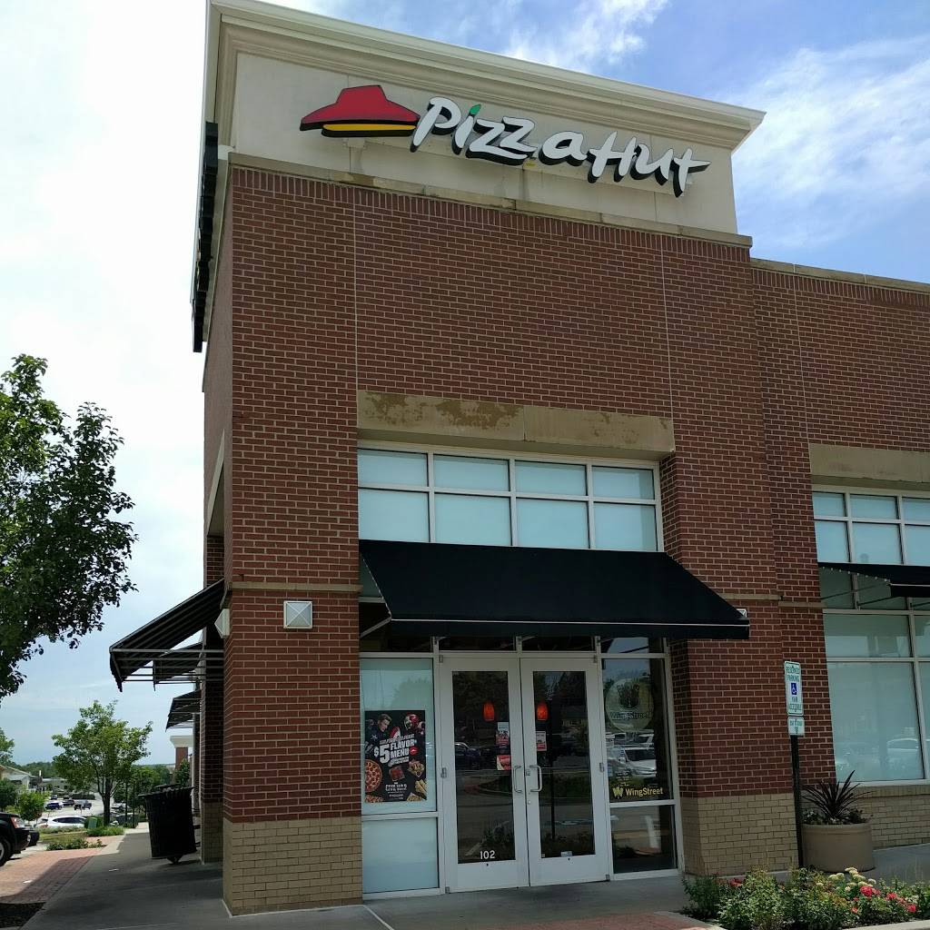 Pizza Hut | meal delivery | 6325 Lewis St #102, Parkville, MO 64152, USA | 8167415981 OR +1 816-741-5981