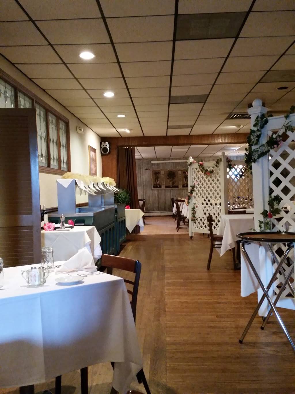 Marinos Restaurant | restaurant | 12 Pinewoods Rd, Torrington, CT 06790, USA | 8604826864 OR +1 860-482-6864