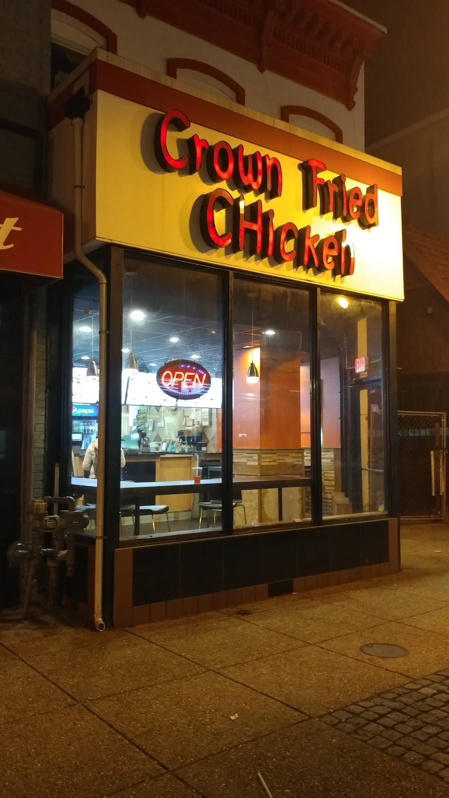 Crown Fried Chicken | restaurant | 716 H St NE, Washington, DC 20002, USA | 2025466600 OR +1 202-546-6600