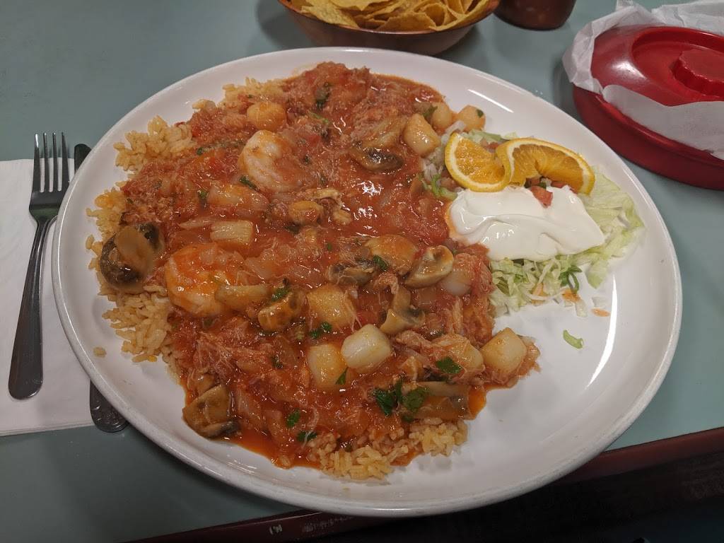 El Rinconcito Mexican Restaurant | restaurant | 2416 Yew St, Bellingham, WA 98229, USA | 3606479055 OR +1 360-647-9055