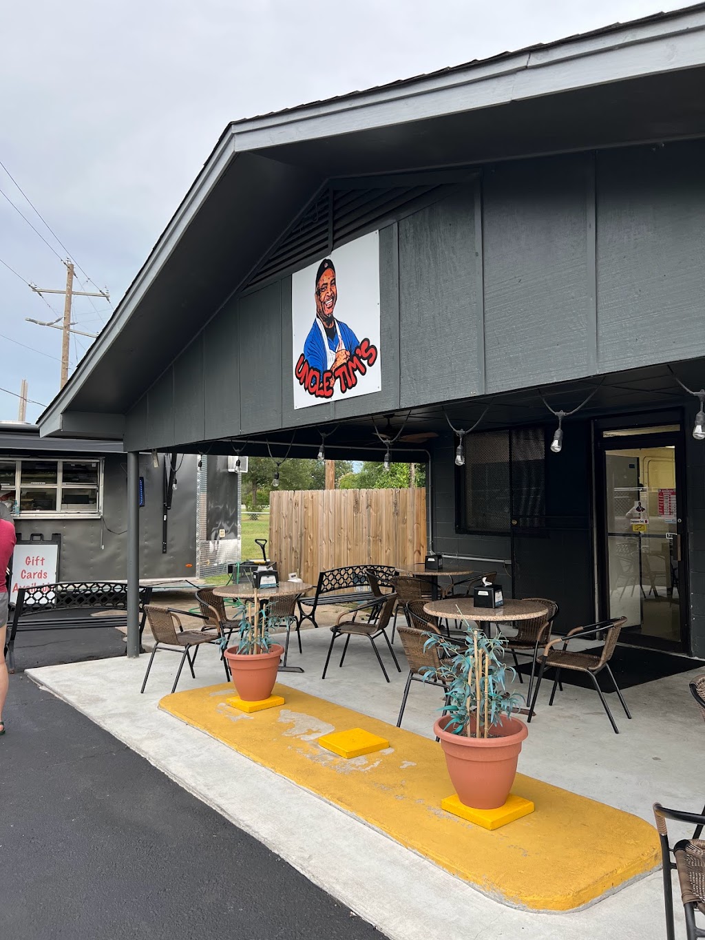 Uncle Tim’s Food Truck | restaurant | 225 Skunk Hollow Rd, Conway, AR 72032, USA | 5019321171 OR +1 501-932-1171