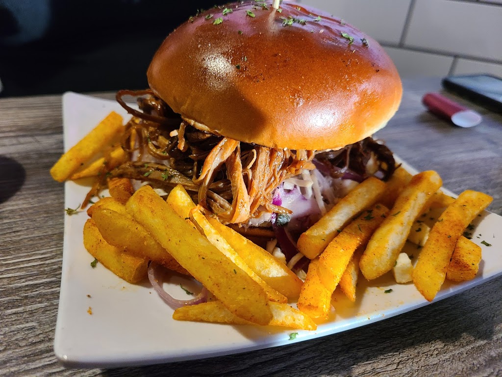 King of Racks BBQ | restaurant | 15516 SW 72nd St, Miami, FL 33193, USA | 7863912092 OR +1 786-391-2092