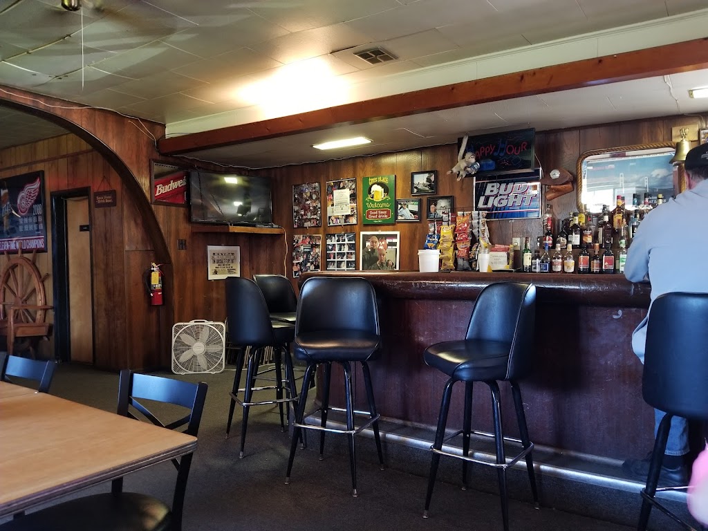 De Tour Village Inn | restaurant | 104 Ontario St, De Tour Village, MI 49725, USA | 9062972881 OR +1 906-297-2881