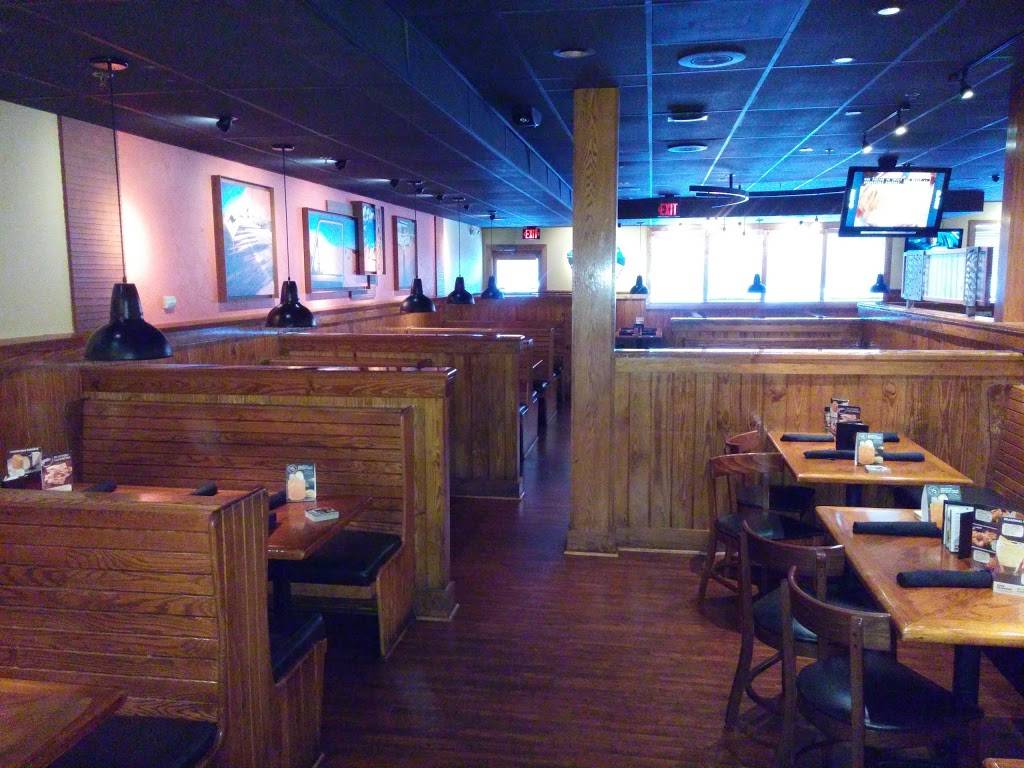 Outback Steakhouse | restaurant | 27 Possum Park Mall, Newark, DE 19711, USA | 3023668012 OR +1 302-366-8012