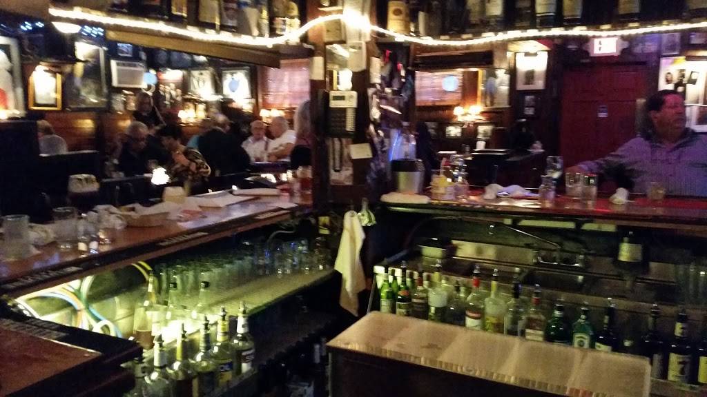 Paolos 3s Company | restaurant | 242 E Dania Beach Blvd, Dania Beach, FL 33004, USA | 9549214970 OR +1 954-921-4970