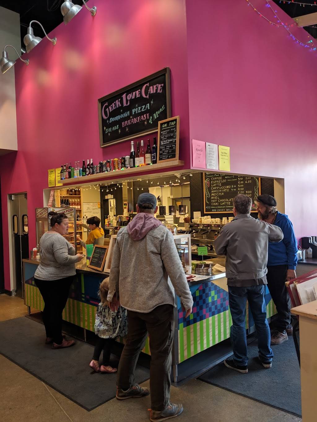Geek Love Cafe | restaurant | 3032 Minnehaha Ave, Minneapolis, MN 55406, USA | 6126421267 OR +1 612-642-1267